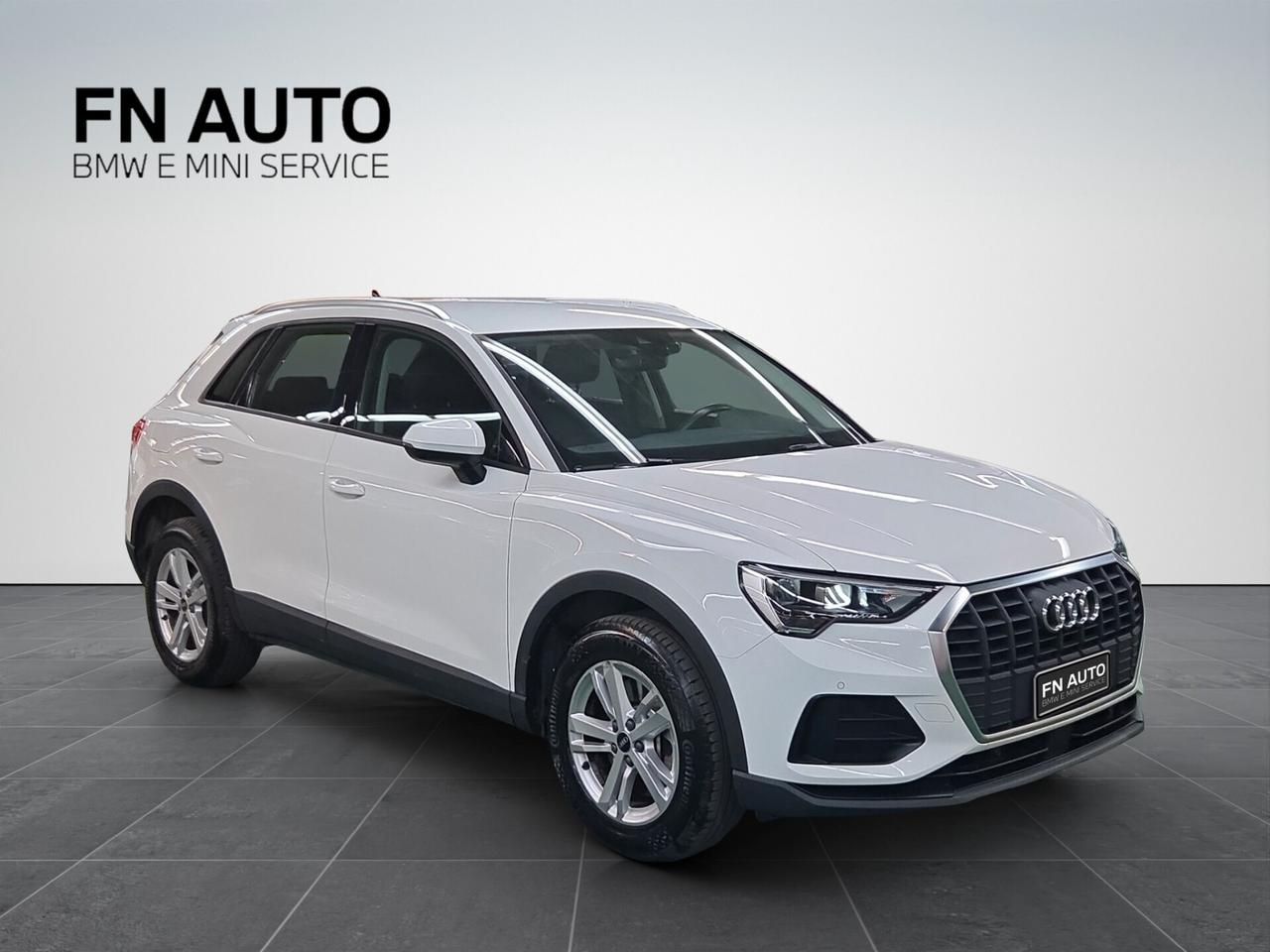 Audi Q3 45 TFSI e S tronic Business
