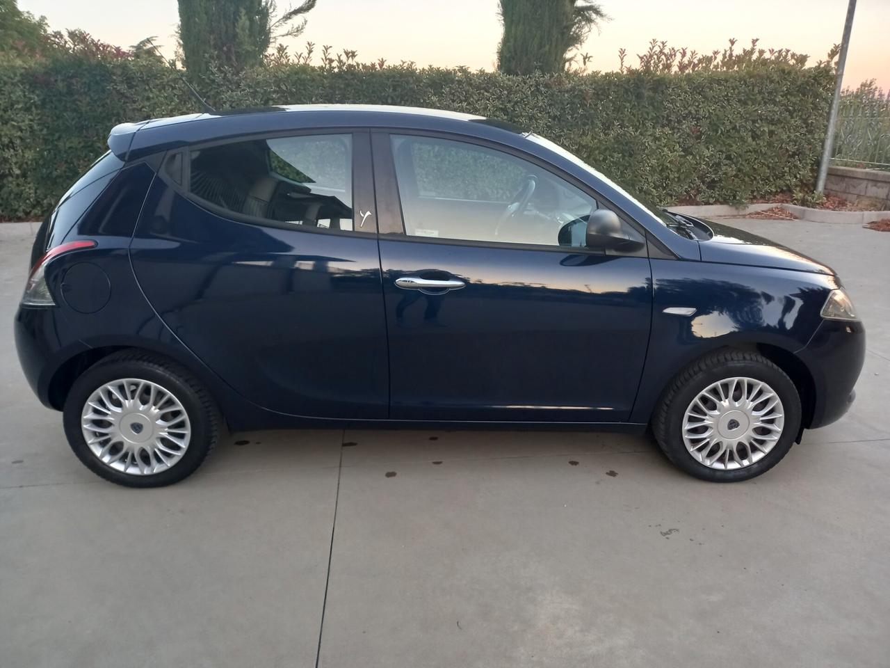 Lancia Ypsilon 1.2 69 CV