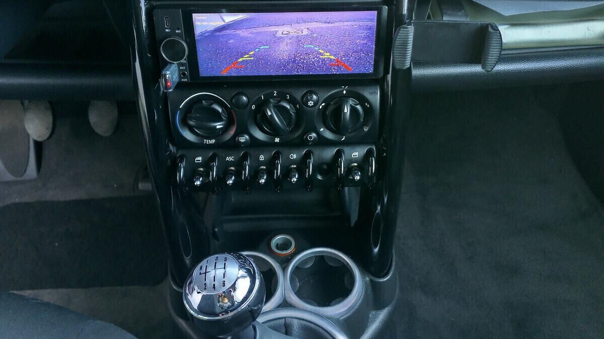 Mini Cooper 1.4 - diesel -