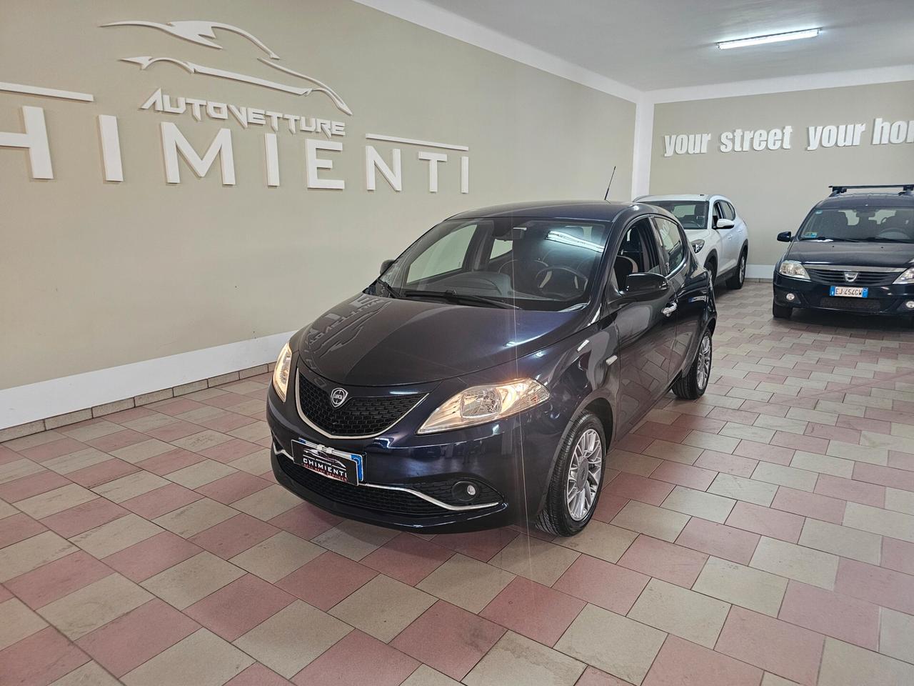 Lancia Ypsilon 1.2 69 CV 5 porte GPL Ecochic Gold