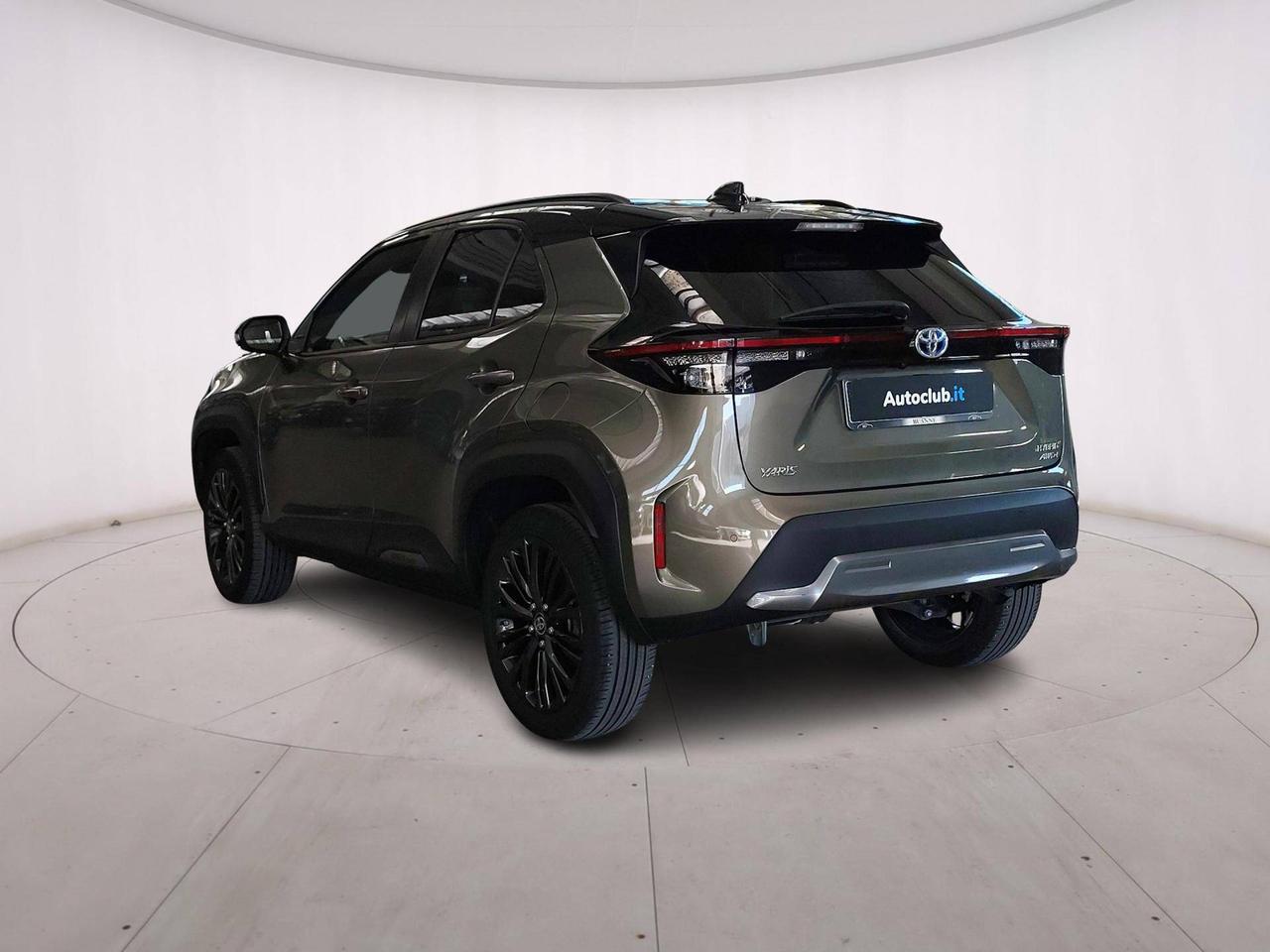 Toyota Yaris Cross 1.5h Adventure awd-i 116cv