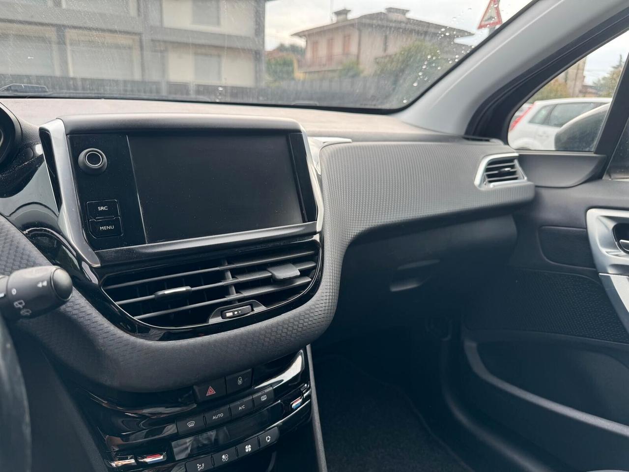 Peugeot 2008 BlueHDi 100 GT Line