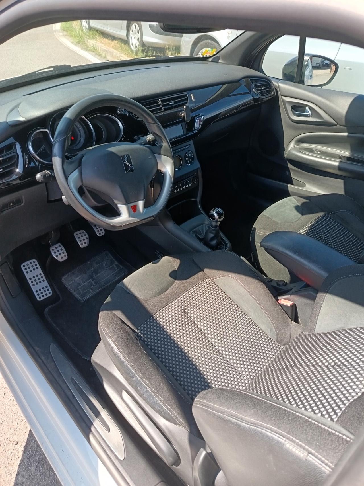 Ds DS3 DS 3 1.4 VTi 95 Chic