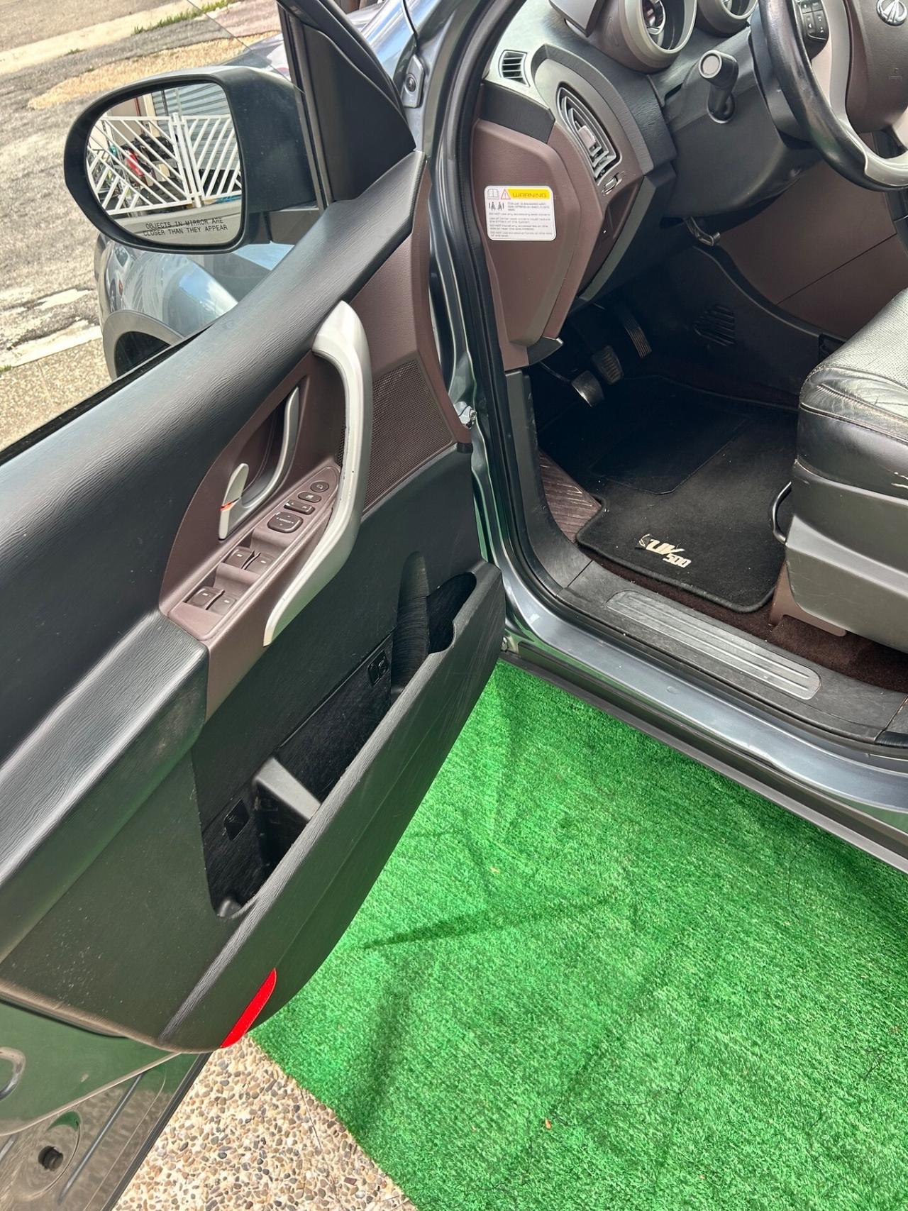 Mahindra XUV500 2.2 16V AWD W6 N1