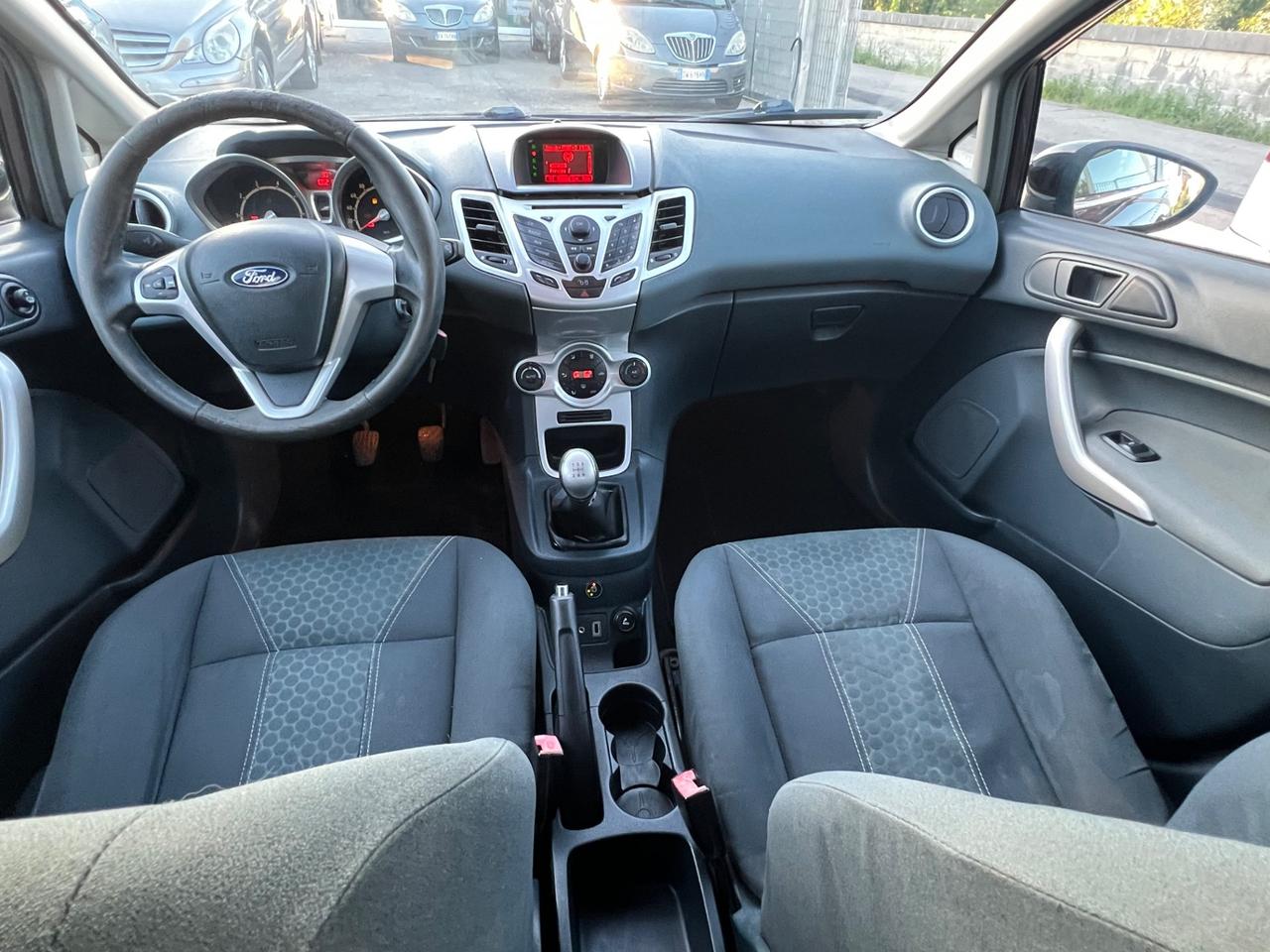 Ford Fiesta 1.4 5 porte Bz.- GPL Titanium