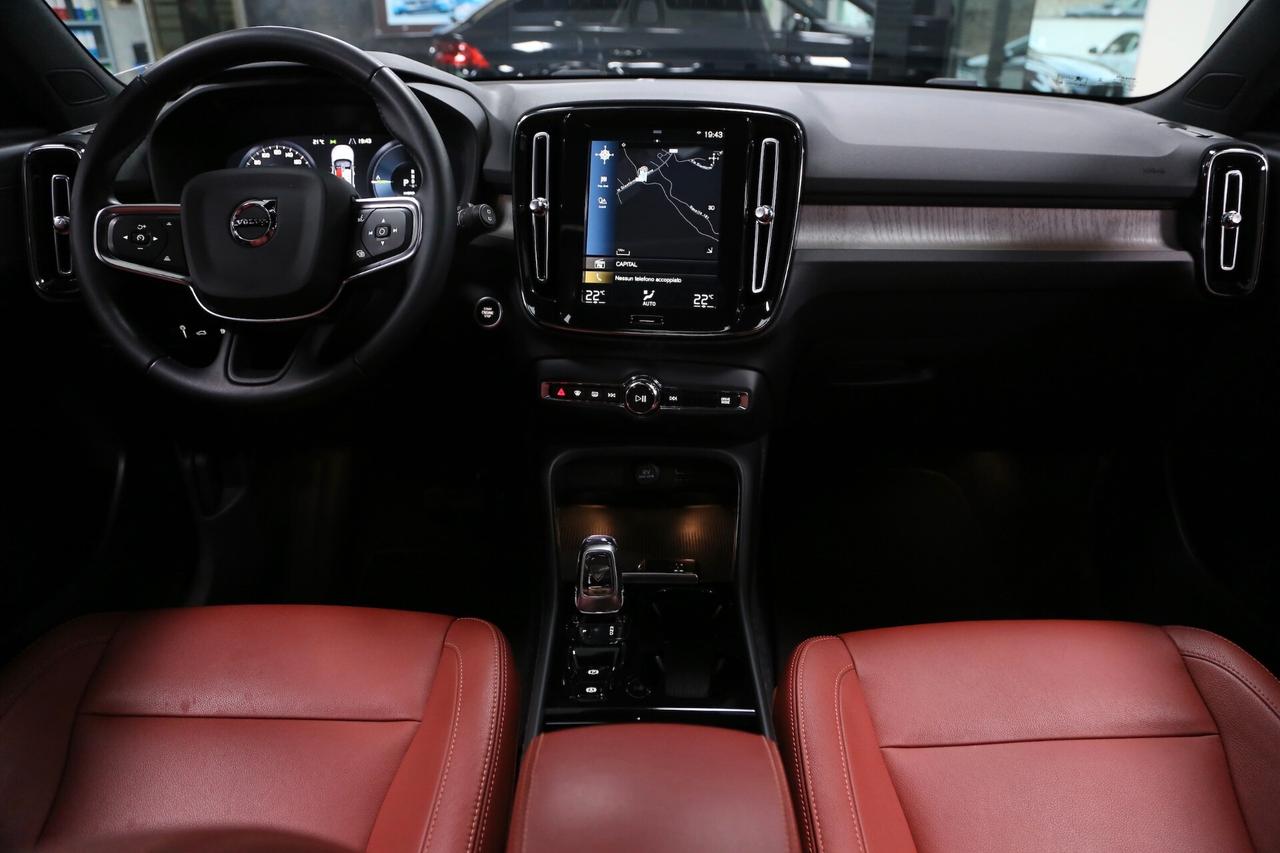 Volvo XC40 T5 Recharge Plug-in Hybrid Inscription auto
