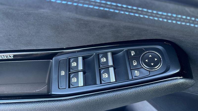 Renault Austral 2023 1.2 E-Tech full hybrid 200cv Iconic Esprit