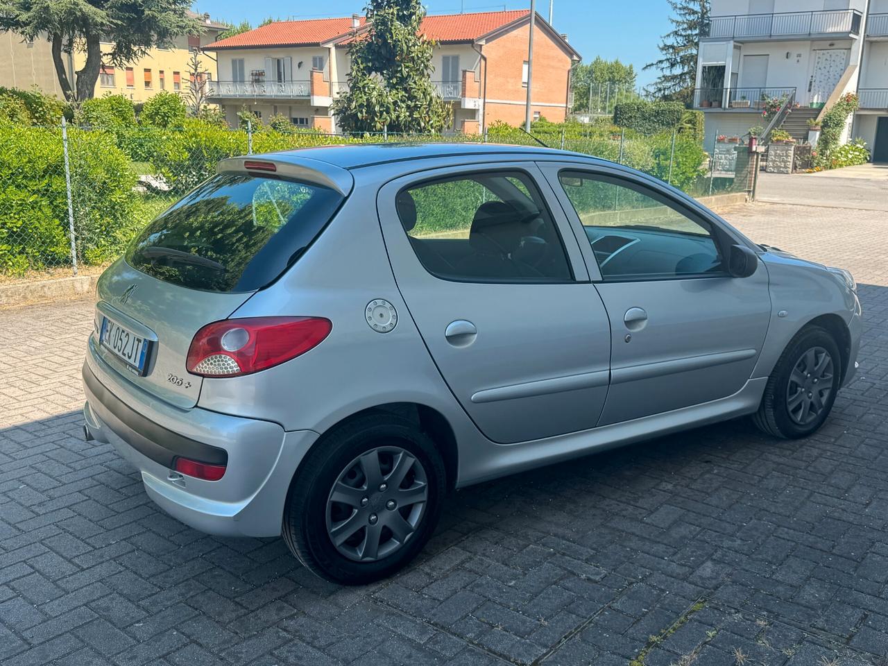 Peugeot 206 Plus 1.1 60CV 5p. Energie