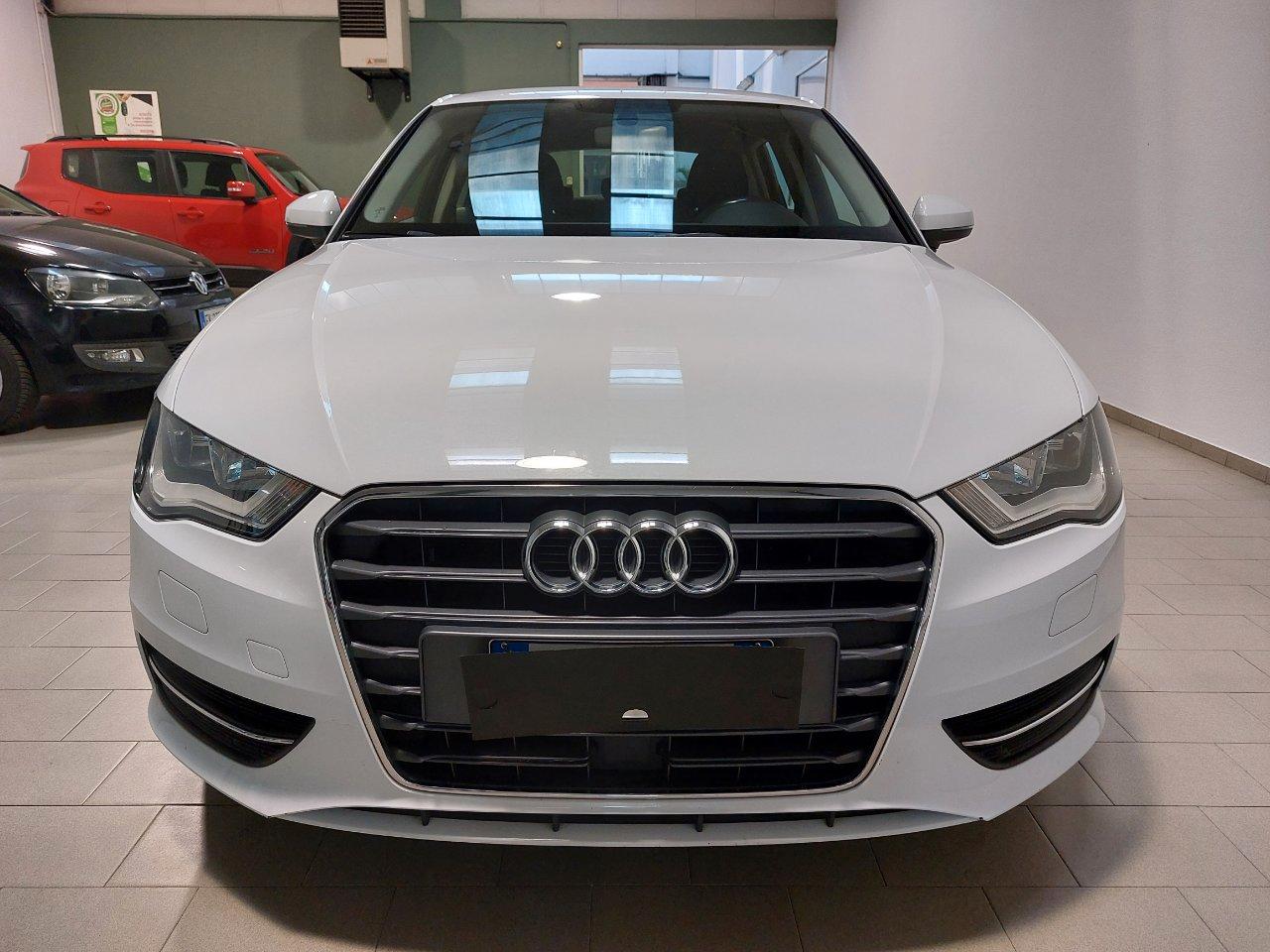 Audi A3 Sportback 1.6 tdi Business 110cv s-tronic E6