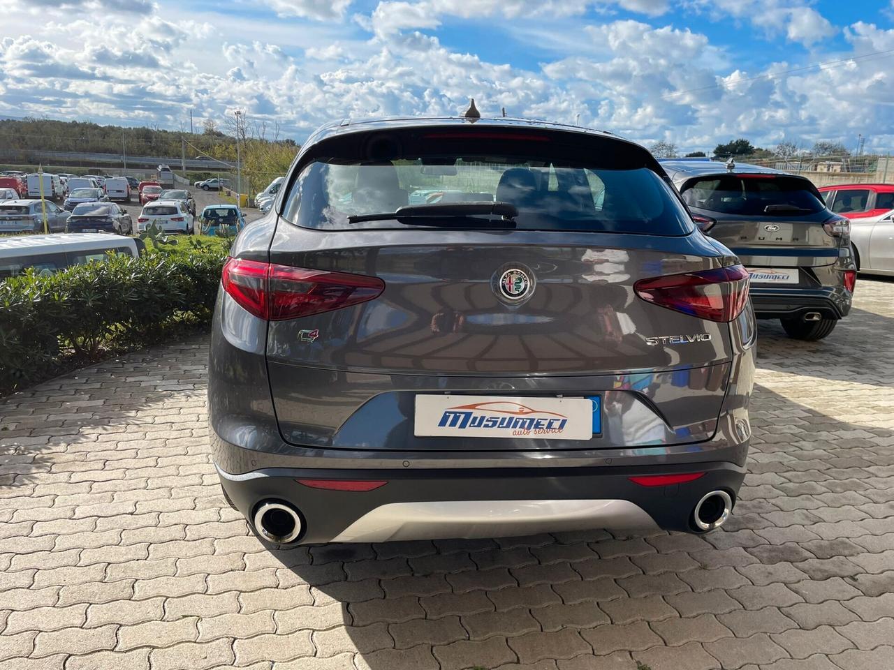 Alfa Romeo Stelvio 2.2 Turbodiesel 190 CV AT8 Q4 Business