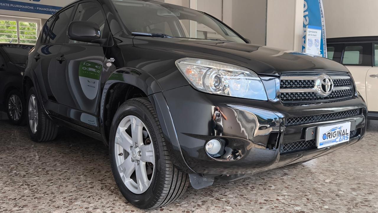 Toyota RAV 4 RAV4 2.2 D-4D 177 CV Luxury