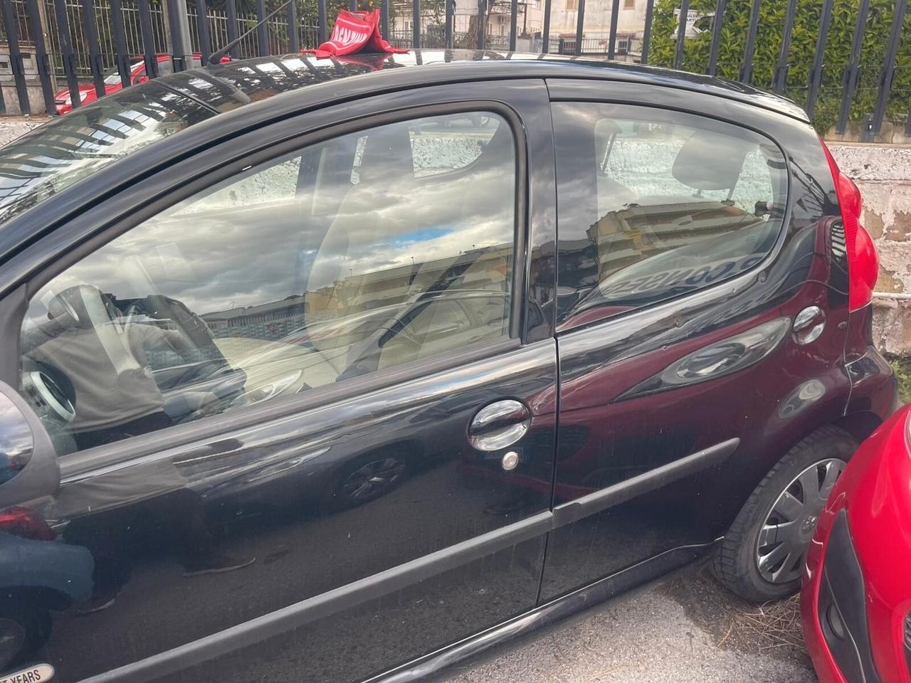 Peugeot 107 1.0 68CV 5p. Sweet Years