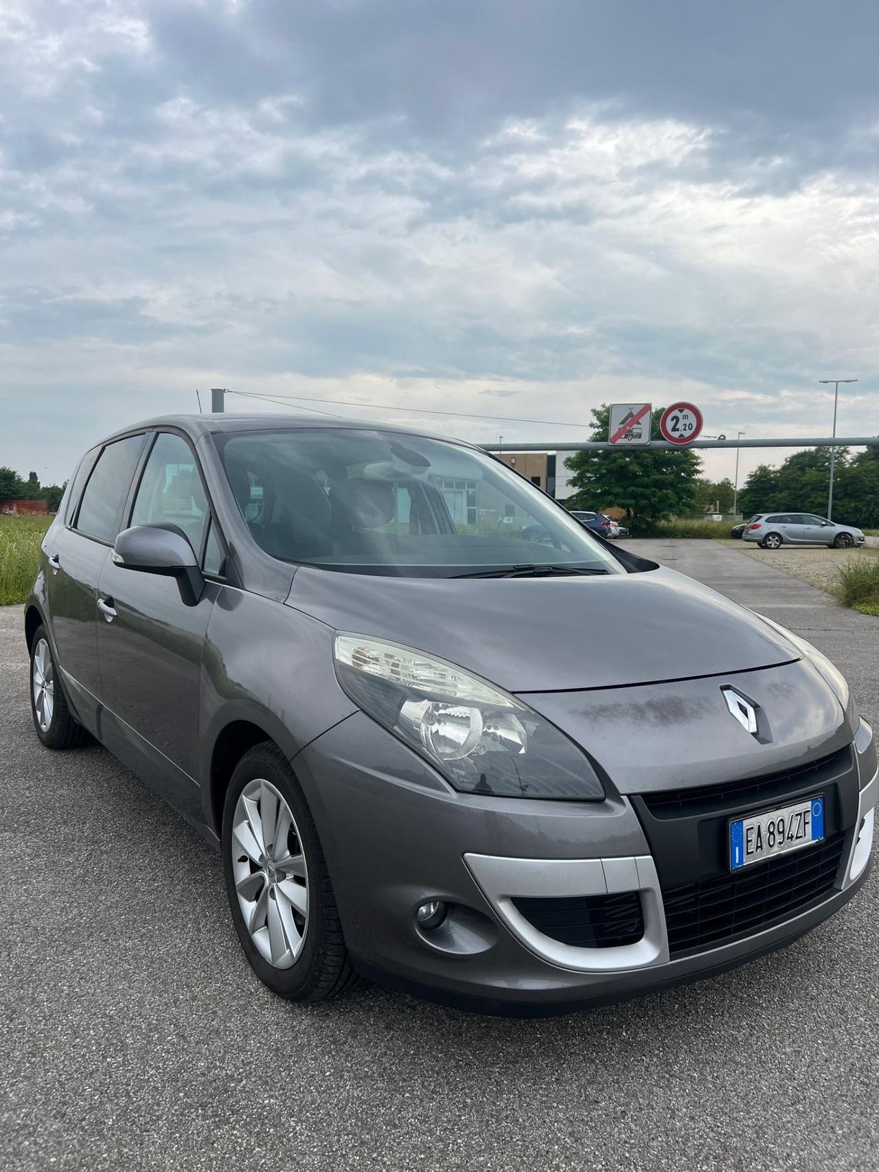 Renault Scenic Scénic X-Mod 1.5 dCi 105CV Confort