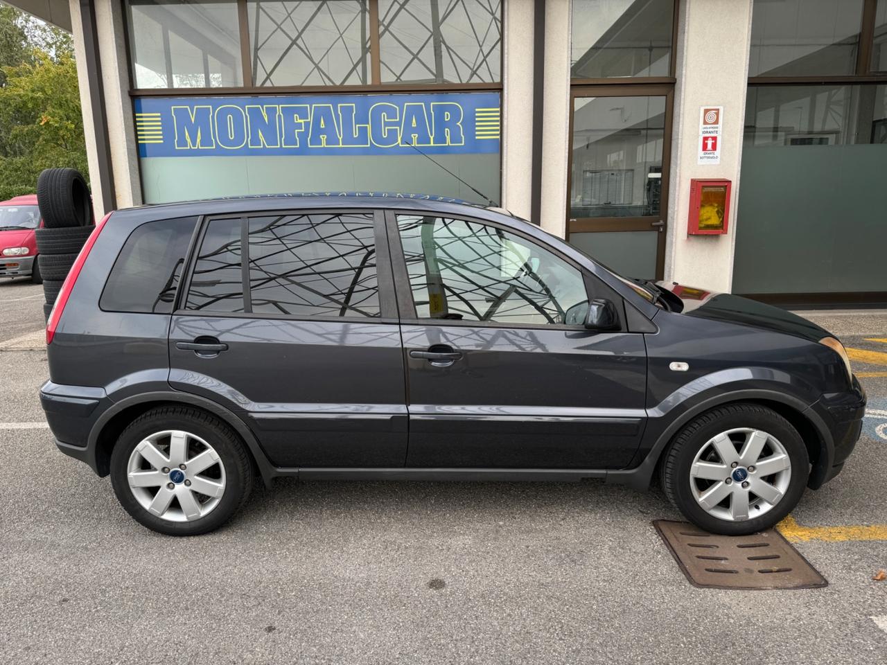 Ford Fusion 1.6 TDCi 5p. Collection