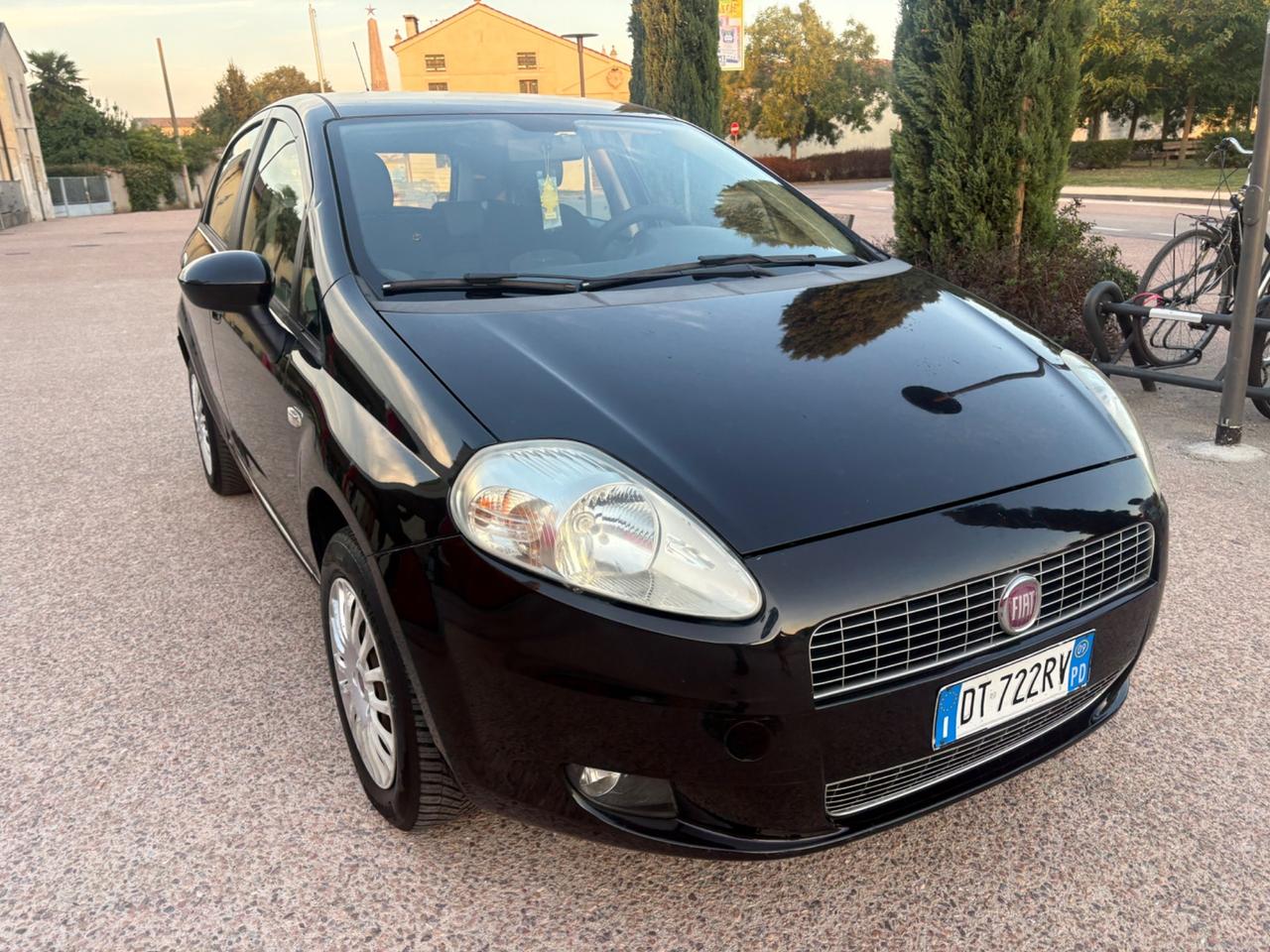 Fiat G. Punto 1.4 benzina & metano ok neo patentati