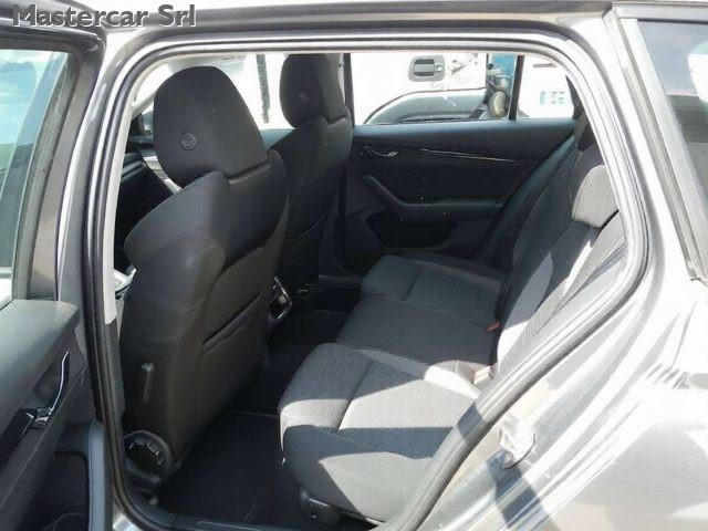 SKODA Octavia Octavia Wagon 2.0 tdi evo Executive 115cv dsg - GK
