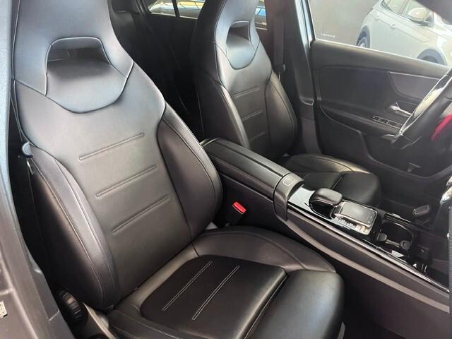 Mercedes-benz A 180 d AUTOMATIC BUSINESS PELLE + PACCHETTO LUCI INTERNO