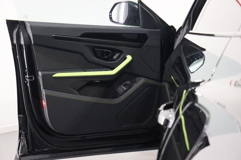 Lamborghini Urus 4.0 SE