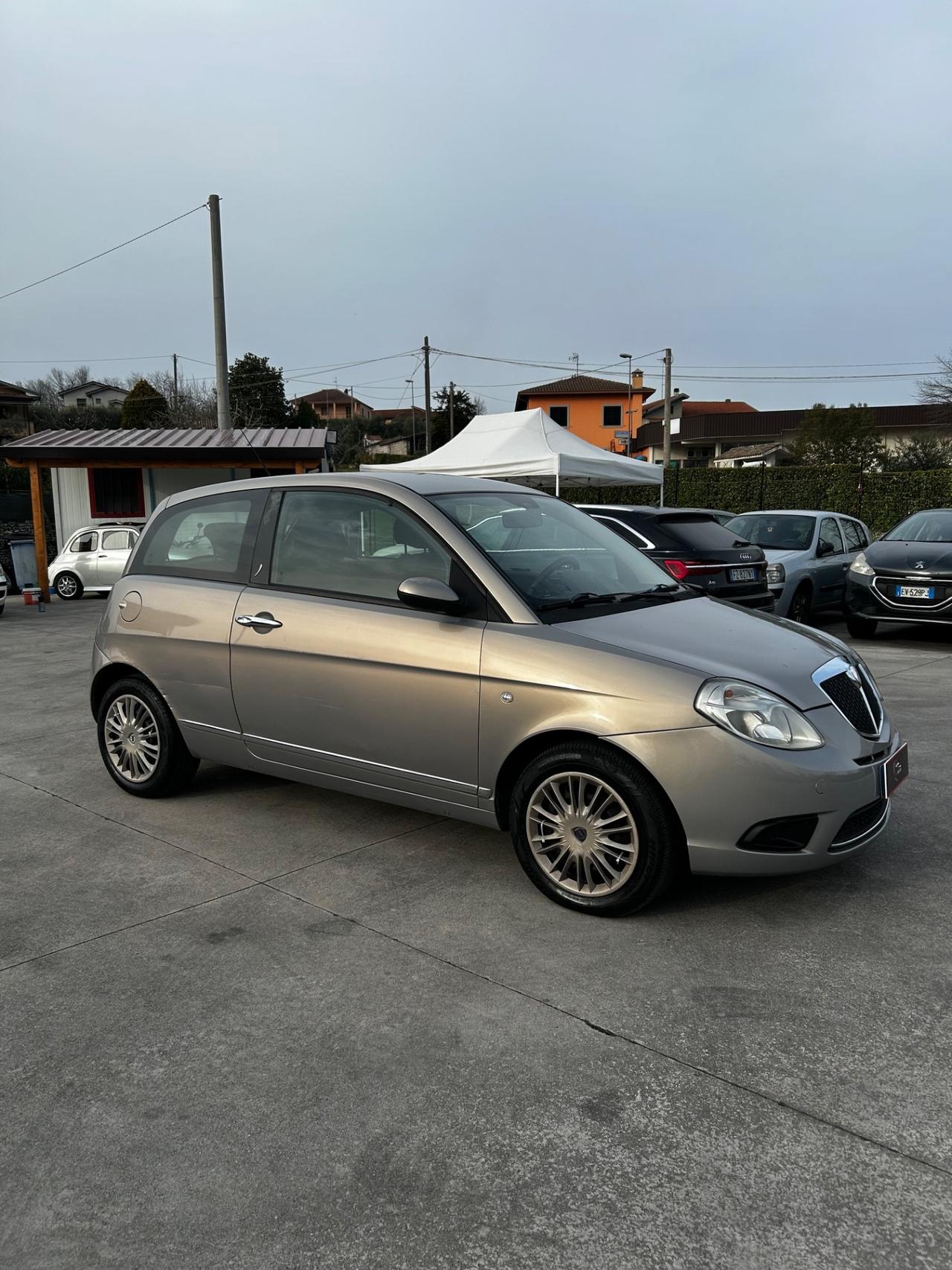 Lancia Ypsilon 1.2 Argento
