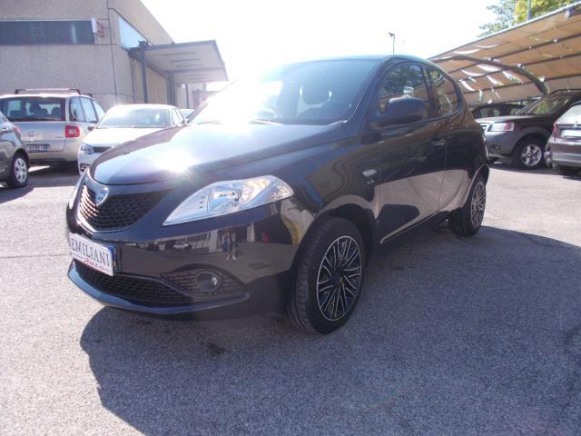 LANCIA - Ypsilon - 1.2 69 CV 5p. GPL Ecochic Ele.Bl