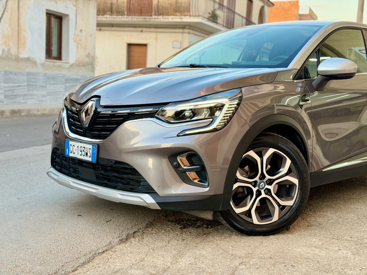Renault Plug-in Hybrid E-Tech 160 CV Intens