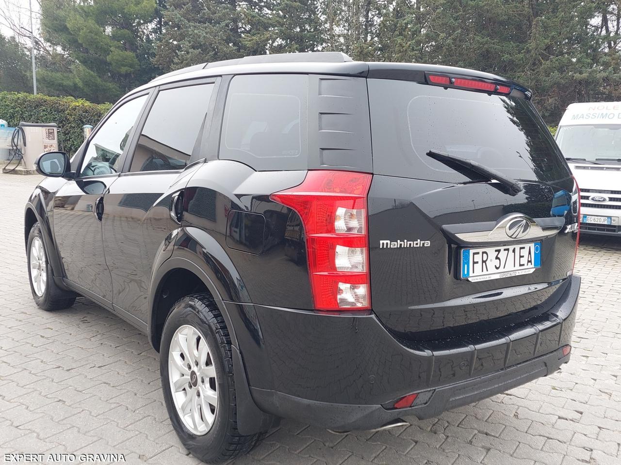 MAHINDRA XUV 500 7 POSTI FULL OPTIONAL