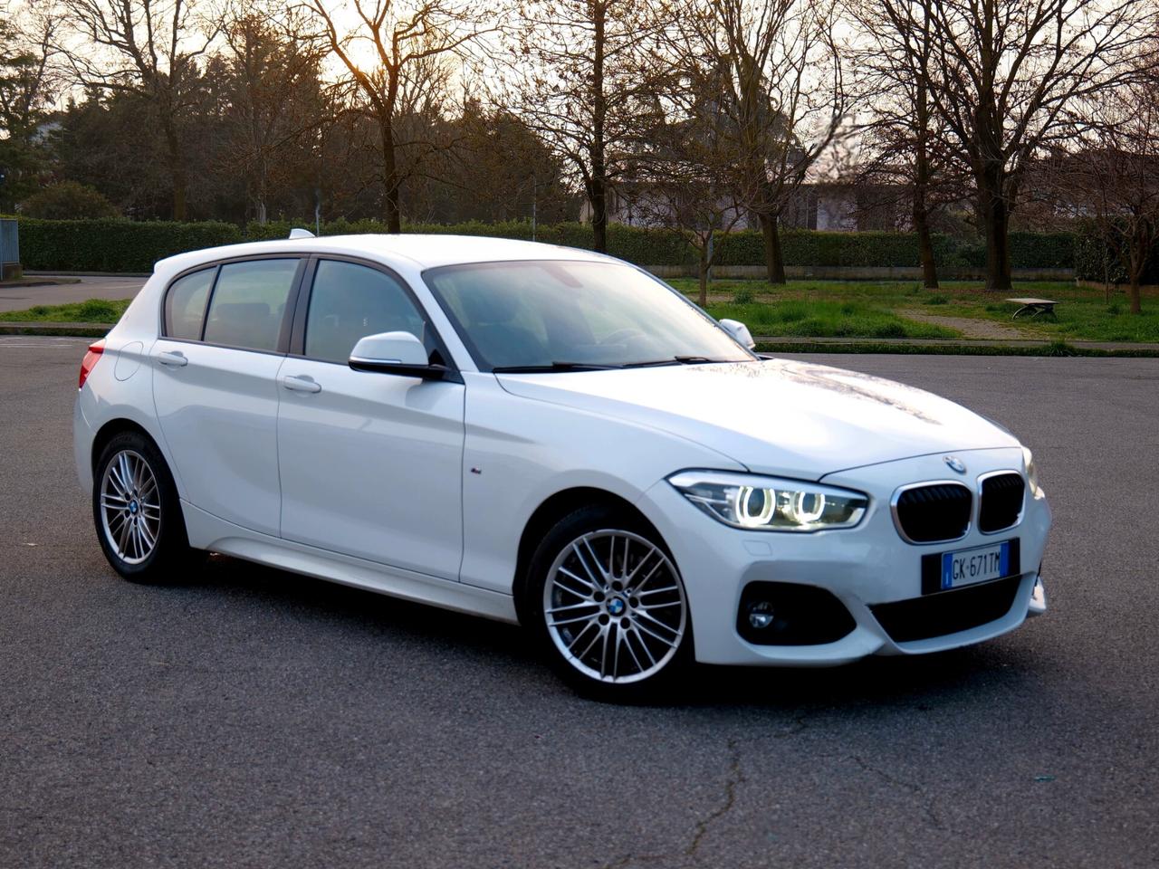 Bmw 120 120i 5p. Msport