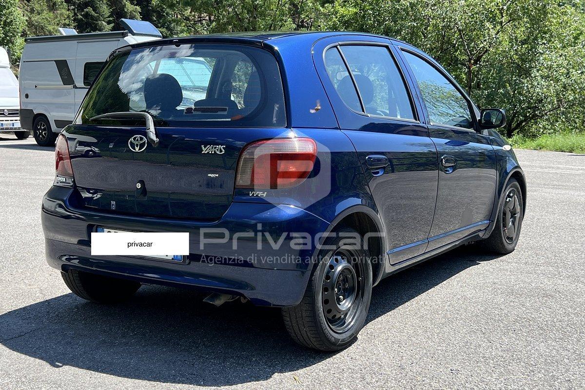 TOYOTA Yaris 1.3i 16V cat 5 porte Luna