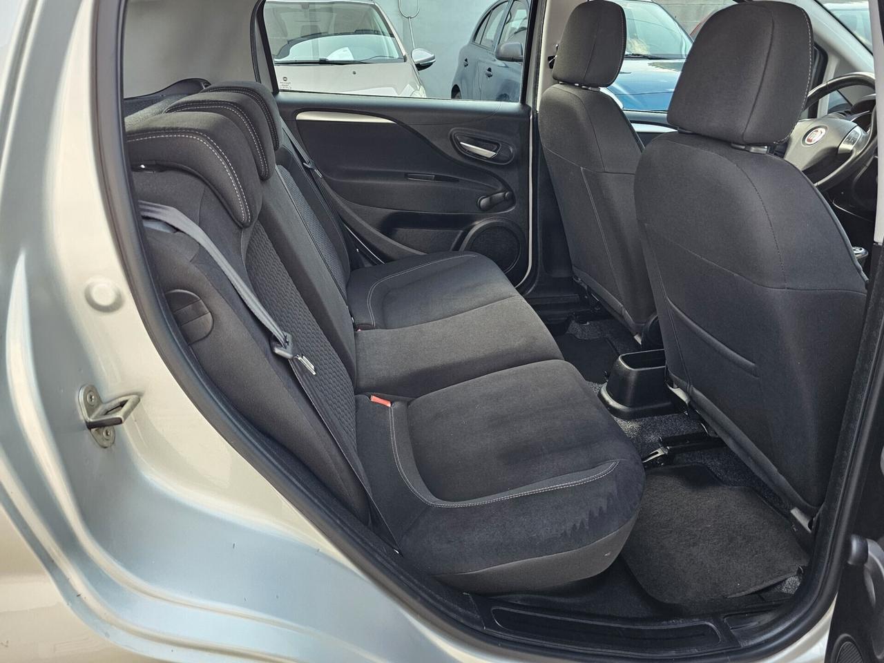 Fiat Punto 1.2 8V 5 porte Lounge - Neopatentati