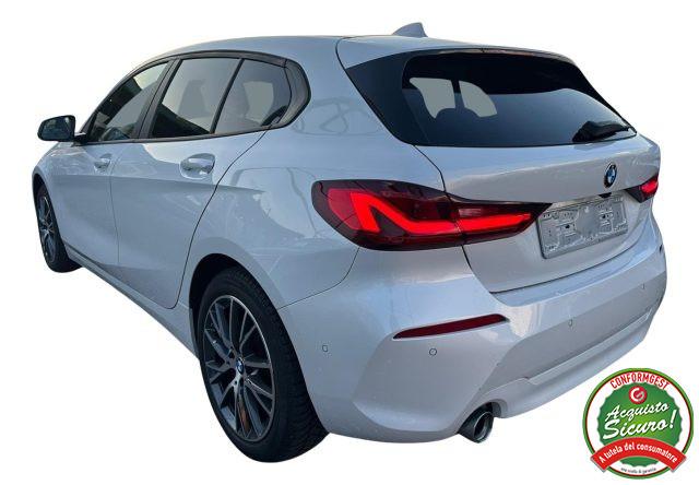BMW 118 i 5p. Advantage Automatica Led