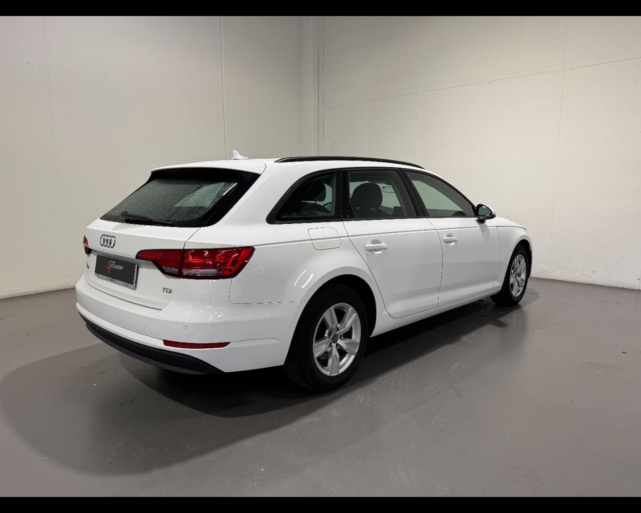 AUDI A4 AVANT 2.0 TDI BUSINESS