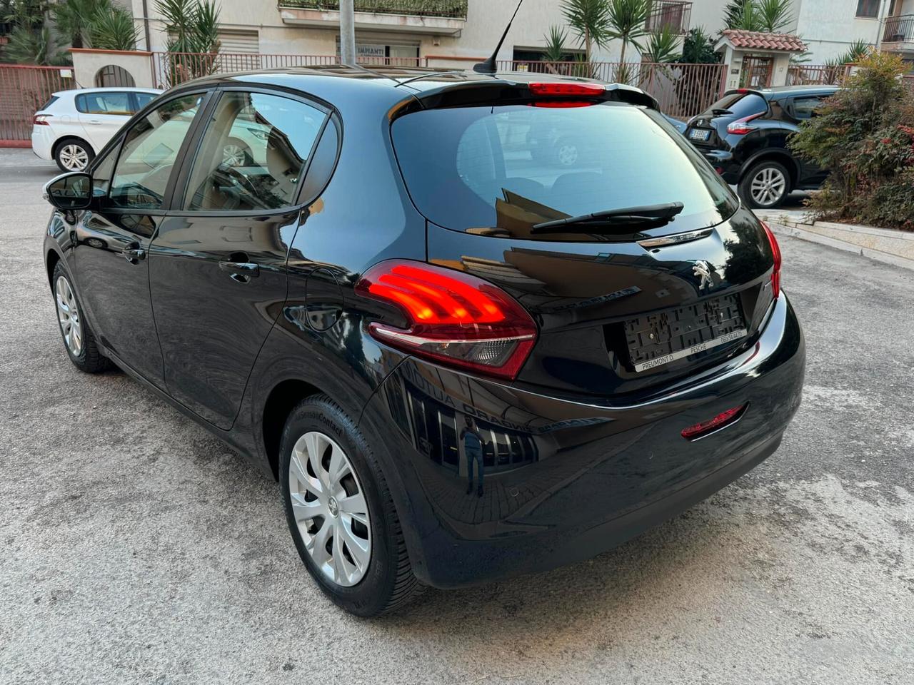 PEUGEOT 208 1.6 HDI 75 CV. E6 NAVI PERFETTA