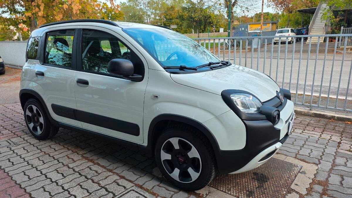 Fiat Panda Cross 1.0 firefly hybrid Cross s&s 70cv BURATTI PREMIUM