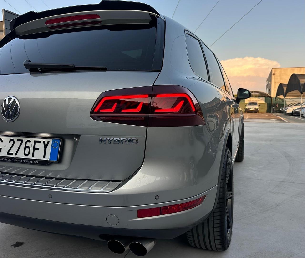 Volkswagen Touareg 3.0 TSI Tiptronic Hybrid