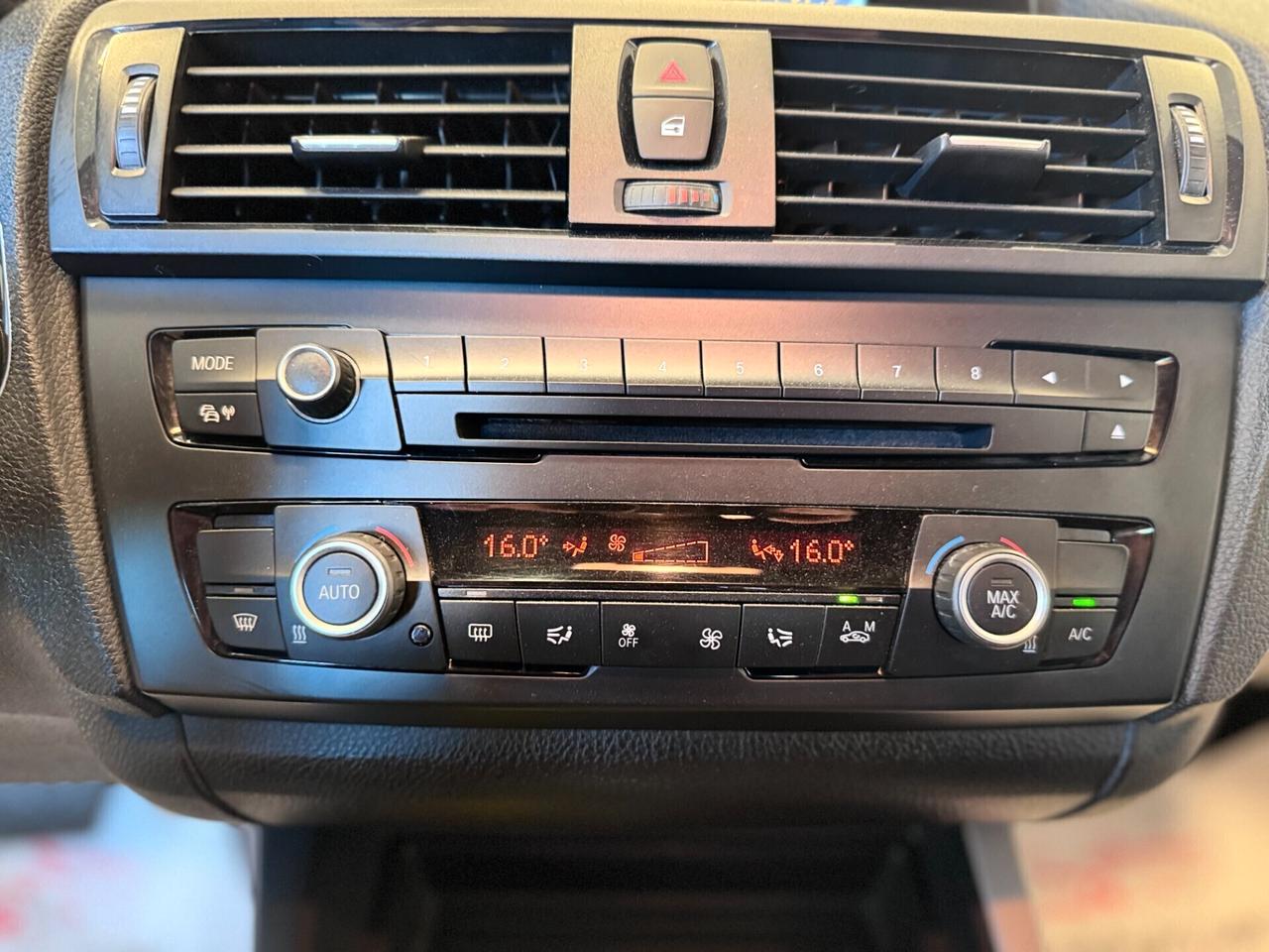Bmw 118 118d 5p. Unique