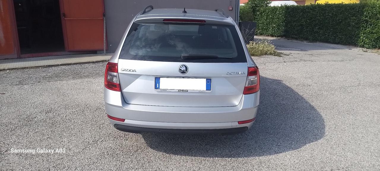 Skoda Octavia 1.6 TDI CR 115 CV DSG Wagon Style