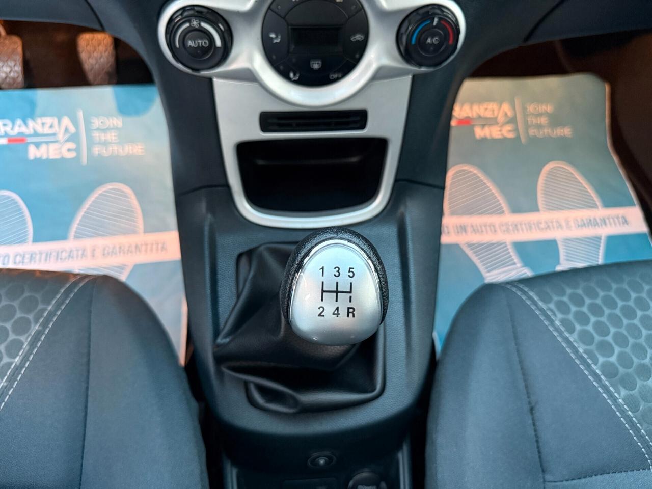 Ford Fiesta 1.4 5 porte Bz.- GPL Titanium - NeoPatentati