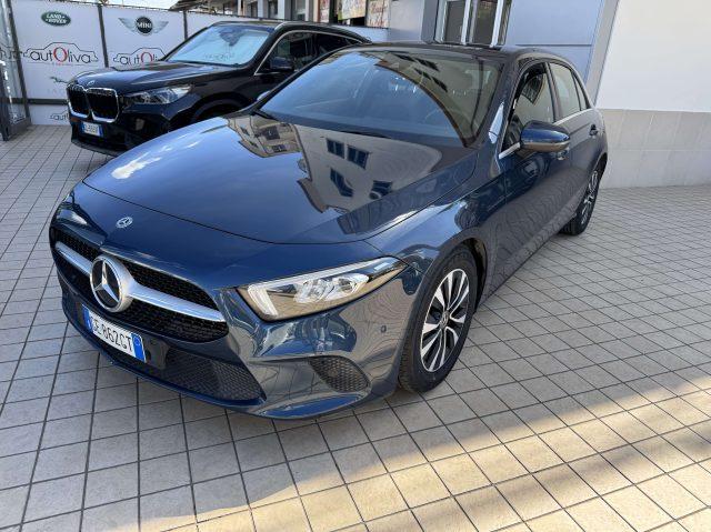 MERCEDES-BENZ A 180 d Sport Cambio Automatico