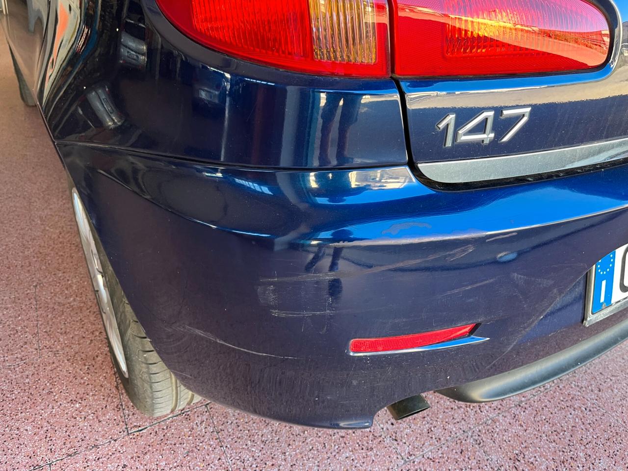 Alfa Romeo 147 1.6i 16V Twin Spark cat 5p. Progression