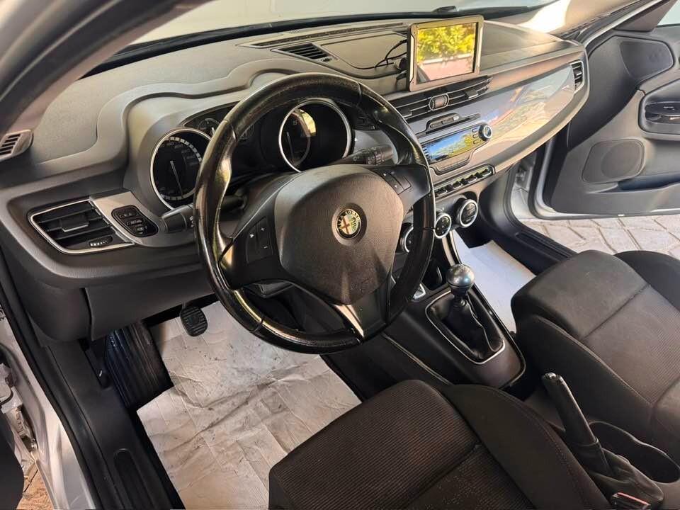 Alfa Romeo Giulietta 1.6 JTDm-2 105 CV Distinctive