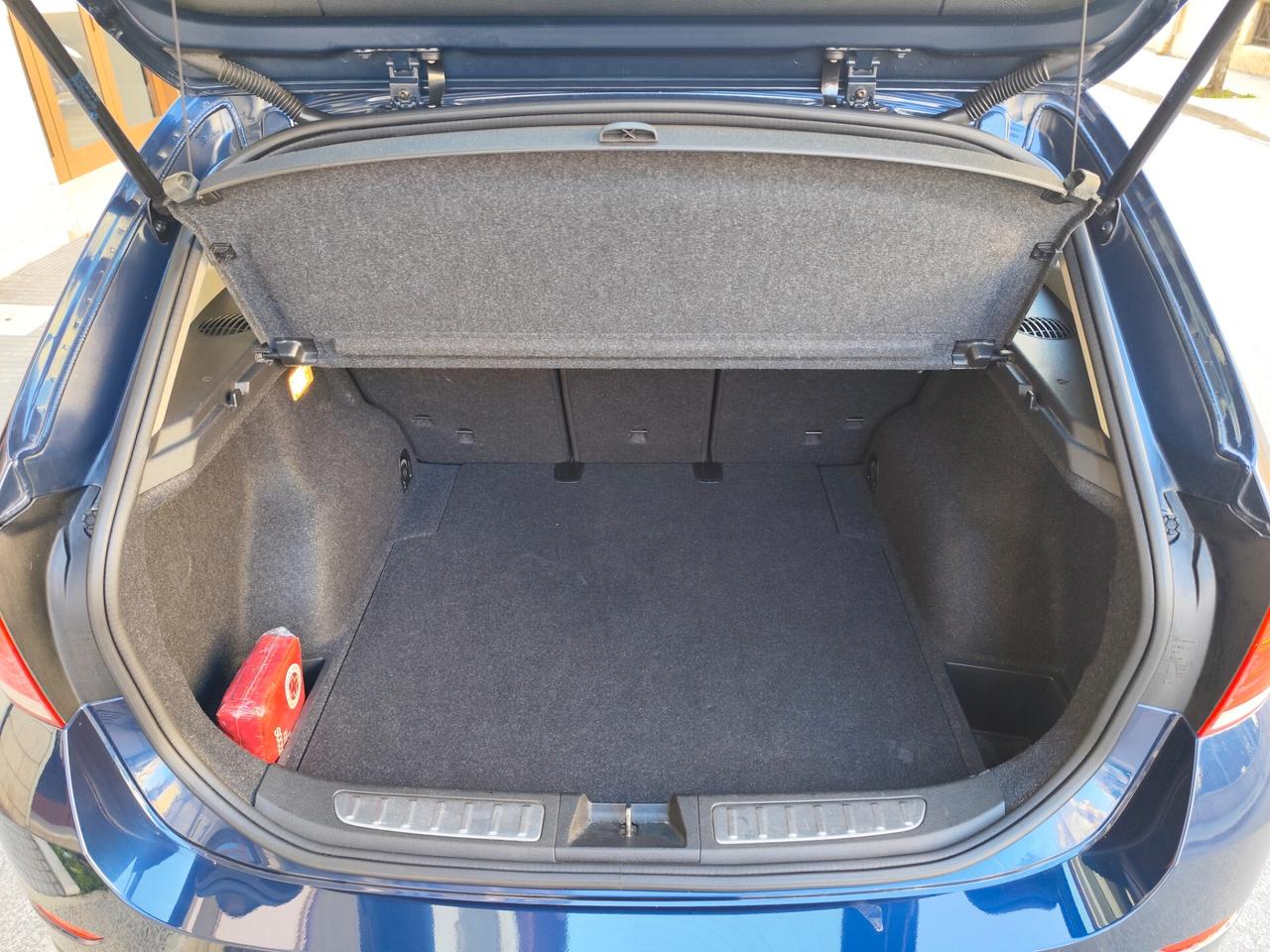 Bmw X1 sDrive18d X Line 143CV PERFETTA