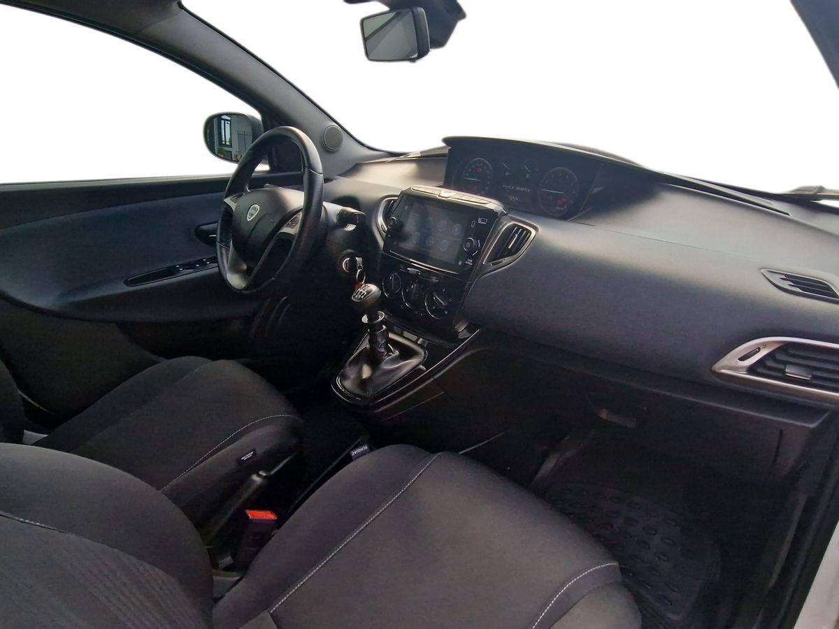 LANCIA YPSILON 1.0 IBRIDO GOLD