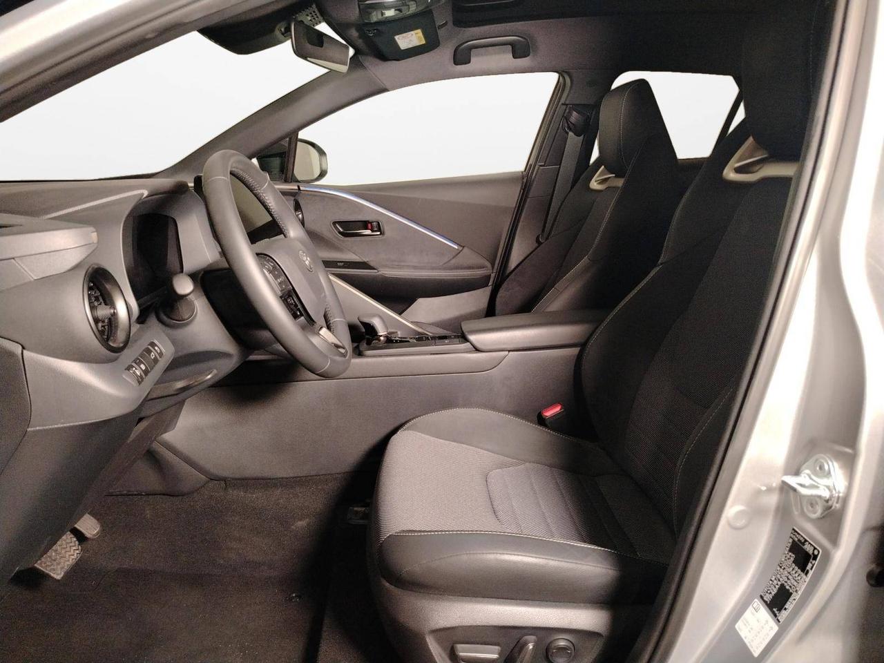 Toyota C-HR 2.0 hev Lounge fwd