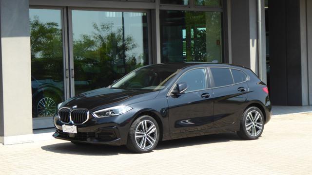 BMW 118 d 5p. Business Advantage
