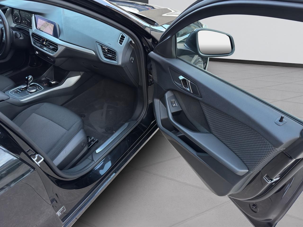 BMW 116 d 5p. AUT. DARK NIGHT - MY21