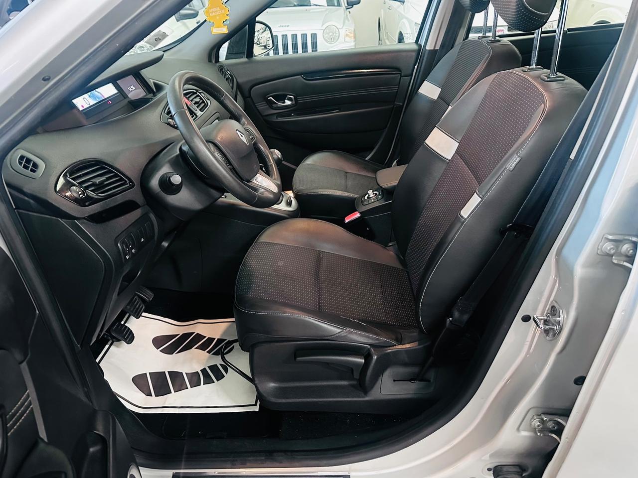 Renault Scenic Scénic X-Mod 1.5 dCi 110CV Luxe