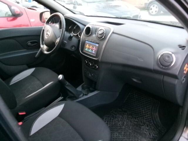 Dacia Sandero 0.9 TCe 12V 90CV Start&Stop SS Lauréate Family