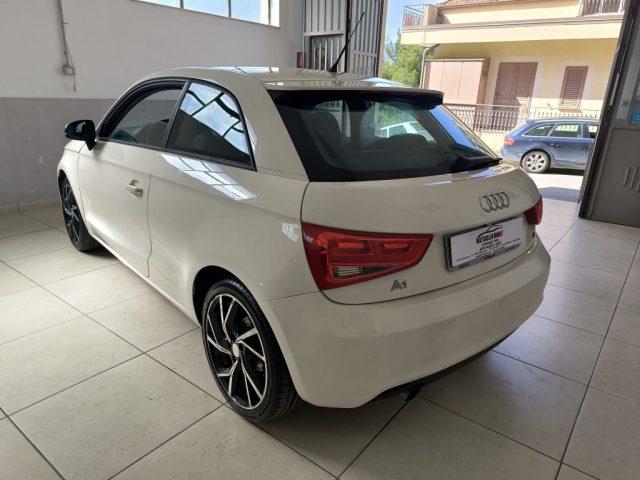 AUDI A1 1.6 TDI 105 CV Ambition