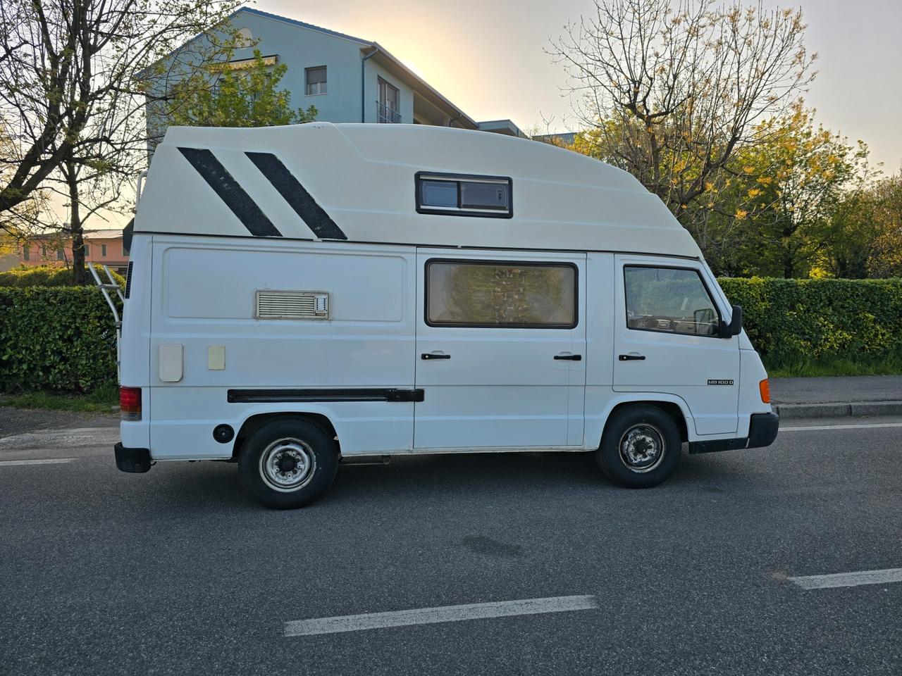 MERCEDES MB 100D REIMO