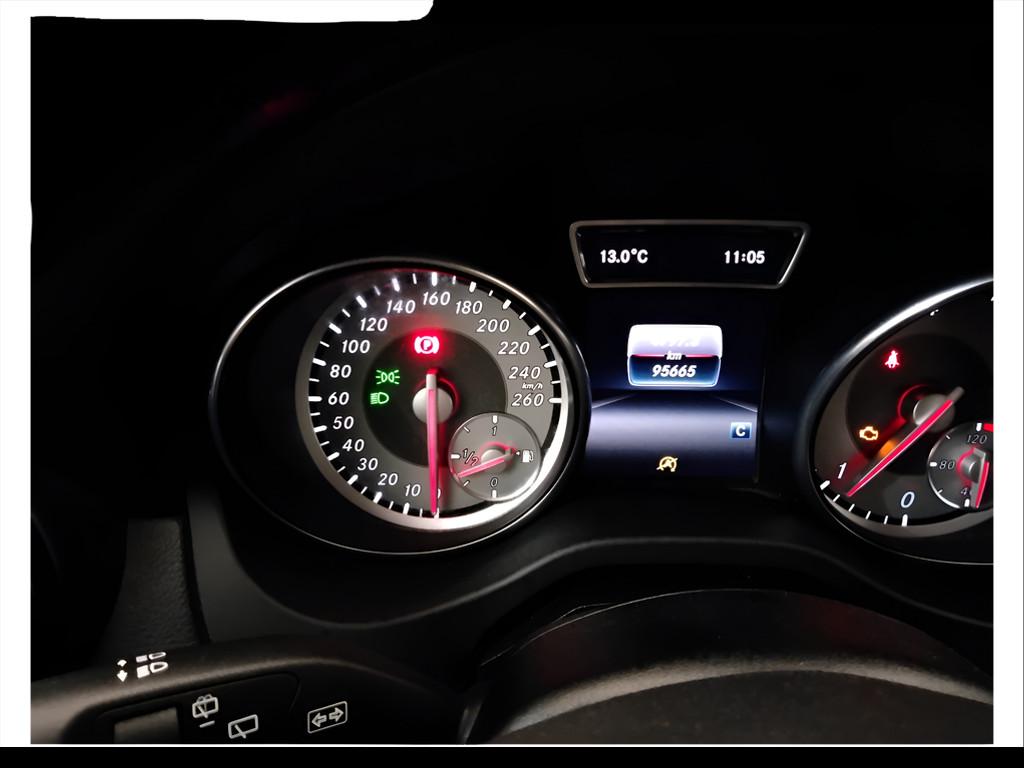 Mercedes-Benz GLA-X156 2017 - GLA 180 d Sport